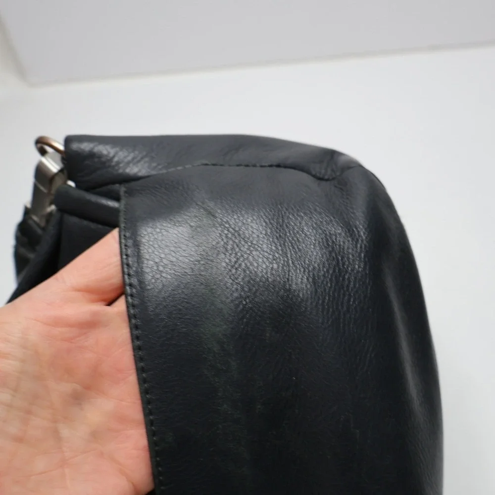 Sanctuary‎ Hero Signature Flap Shoulder Bag Black Leather Zip Small Crossbody